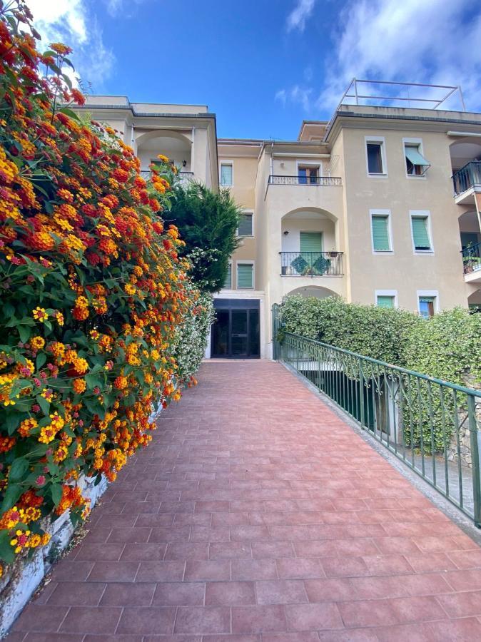 דירות פינאלה ליגורה La Terrazza Di Elico מראה חיצוני תמונה